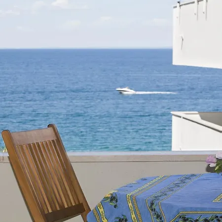 Casa Galli On Seafront For 2-4 Persons Feriehus *