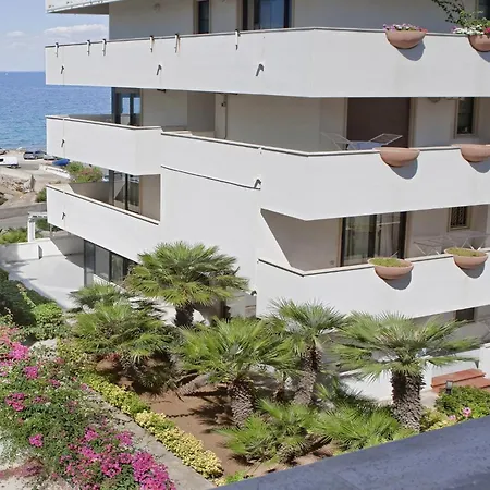Feriehus Casa Galli On Seafront For 2-4 Persons *